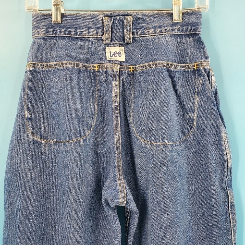 Vintage 90s Lee high waist medium wash cotton jeans 11/12 - Picture 9 of 10